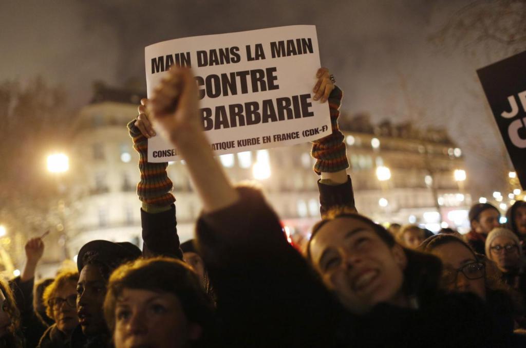 Parigi, sparatoria nella sede di "Charlie Hebdo"
