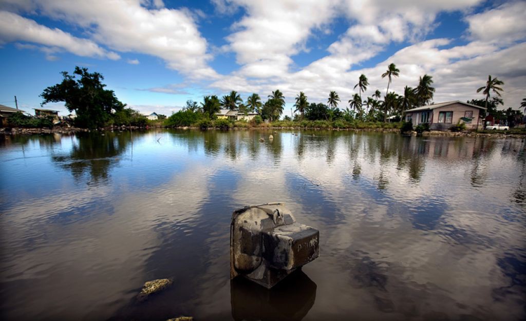 111-tonga-climate-change-11dec13